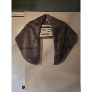 Faux Fur Tippet Women's Scarf, Thick Neck Wrap, Gray With Satin Inside